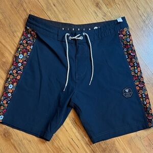 Vissla Board Shorts Navy Sz 31 Floral Side Detail